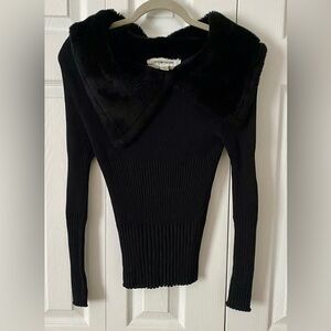 CONTEMPORAINE black with faux fur shirt for women size SMALL